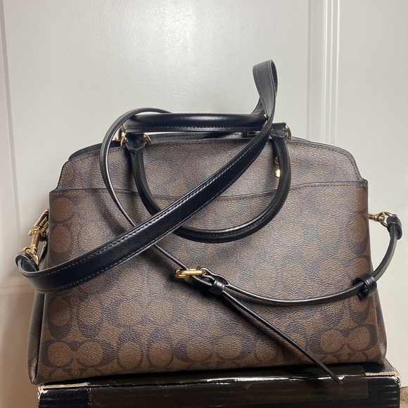 **SOLD** Lillie Carryall in signature canvas Gold brown black - Picture 2 of 14